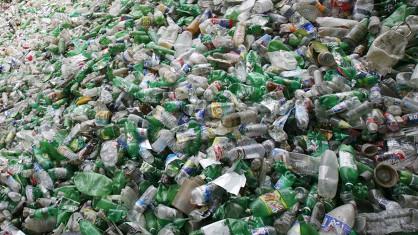 Le recyclage des bouteilles en PET fonctionne bien