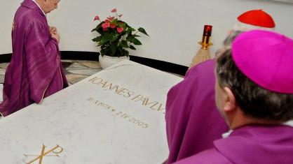 Hommage des cardinaux à Jean Paul II deux ans après sa mort