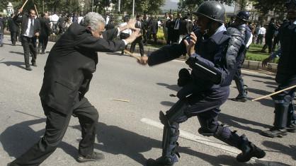 Les avocats sont remontés contre l'éligibilité de Musharraf