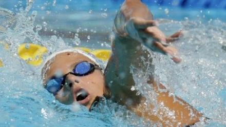 Laure Manaudou n'en finit pas de faire des vagues