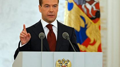 Dmitri Medvedev emploie un ton ferme face à Washington.