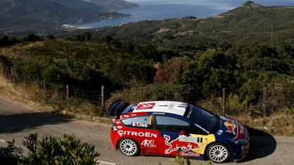 Sébastien Loeb remporte son 10e rallye de la saison.