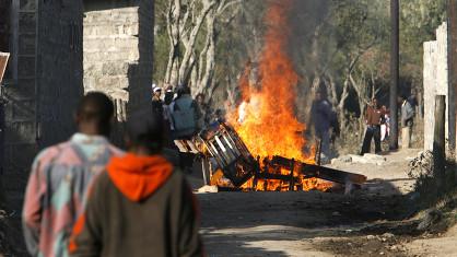 Au Kenya, Kikuyus et Luos continuent de s'affronter sans répit.