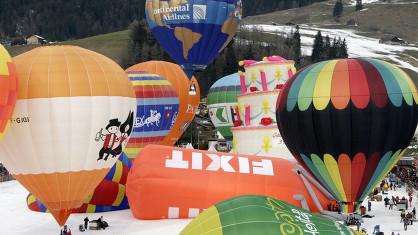 Un festival de ballons et de couleurs à Château-d'Oex