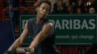 Tennis / Paris-Bercy: Djokovic et Monfils se qualifient pour la finale