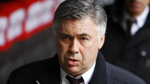 Après huit saisons à Milan, Carlo Ancelotti rejoint Londres.