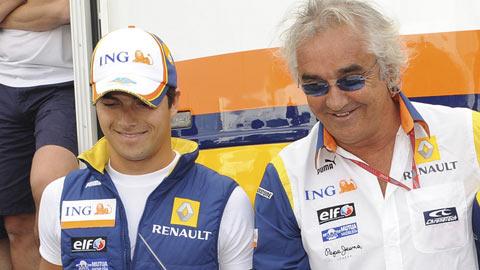 L'heure n'est plus aux sourires entre Nelson Piquet Jr et Flavio Briatore.