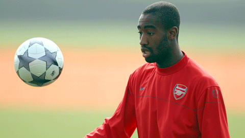 Johan Djourou va manquer le début du championnat anglais.