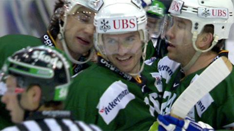 Hockey / Coupe Spengler / Karlovy Vary - Adler Mannheim: Palffy ouvre le score pour les Tchèques (1)