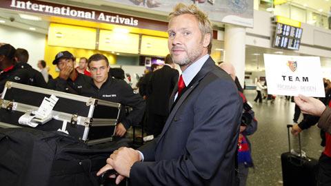 Les Bâlois et leur coach Thorsten Fink sont arrivés mercredi à Londres.