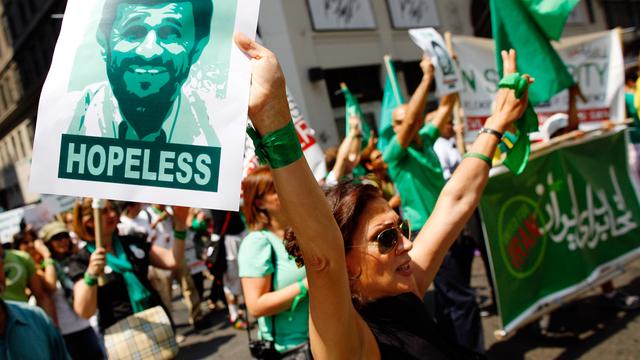 La "vague verte", anti-Ahmadinejad, a été suivie jusqu'à New York.