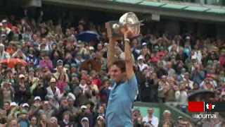 Tennis: Roger Federer savoure sa victoire de Roland-Garros