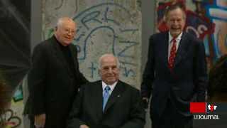 Helmut Kohl, George Bush et Mikhaïl Gorbatchev se retrouvent à Berlin dans le cadre des célébrations du vingtième anniversaire de la chute du Mur