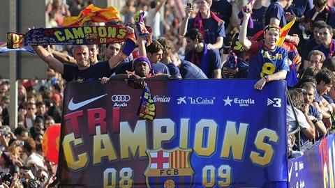 Les joueurs du Barça ont été accueillis en triomphe en Catalogne.