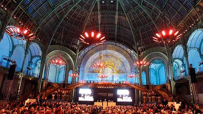 La nef du Grand Palais accueille les enchères de la collection.