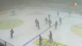 Hockey / LNA: 12e j: Zoug-Zurich arrêté puis 5-0 forfait (incident)
