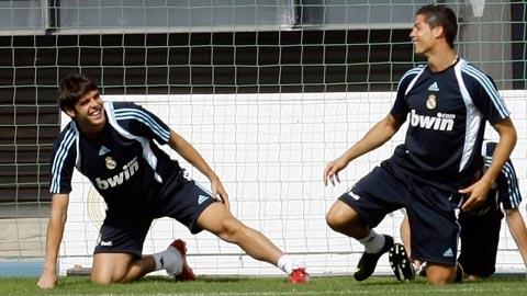 Kaka et Cristiano Ronaldo sont deux des recrues du Real Madrid.