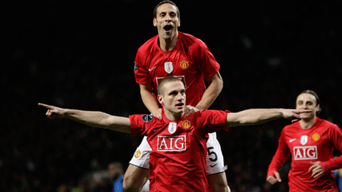 Le Serbe Nemanja Vidic a ouvert le score pour Manchester United.