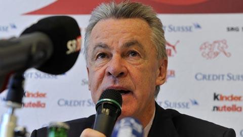 Ottmar Hitzfeld aimerait affronter l'Allemagne en Afrique du Sud.