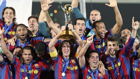 C'est la 6e fois de la saison que Puyol soulève un trophée avec le Barça!