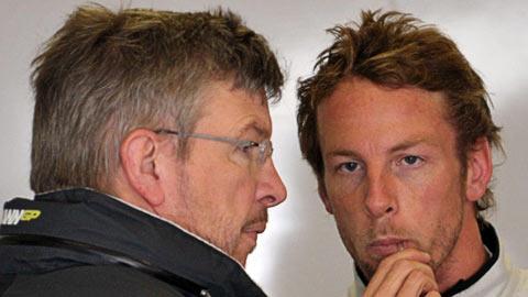 Ross Brawn, propriétaire de l'écurie, et Jenson Button en plein doute.