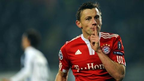 Ivica Olic marque le 2e but bavarois, le Bayern jouera les 8es.