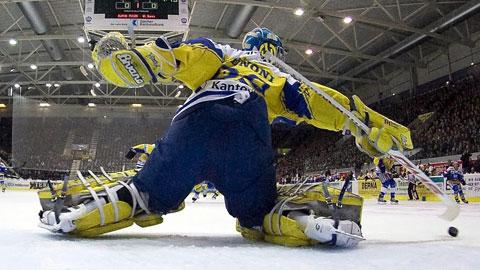 Genoni a été trompé par le... patin de Rothen à la 78e minute.