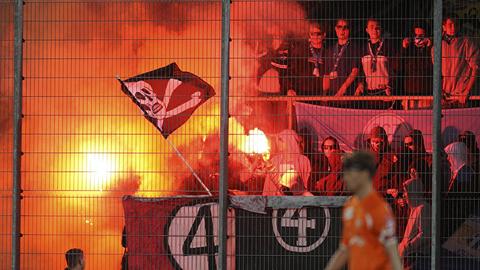 Les supporters zurichois au Stade de Tourbillon, ce jeudi.