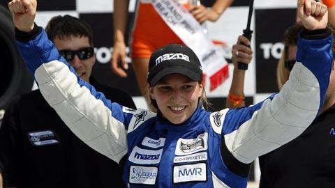 Simona De Silvestro pilotera-t-elle un jour en F1?