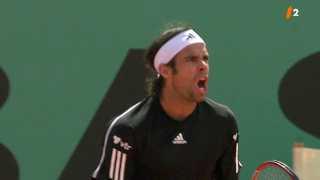 Tennis / Roland Garros: Robin Soderling bat Gonzales et accède à la finale. Réaction de Federer