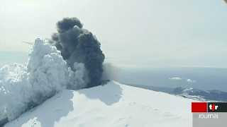 Eruption en Islande: l'Irlande décide de fermer son espace aérien suite à un changement de direction des vents. Quelques 200 vols ont été annulés