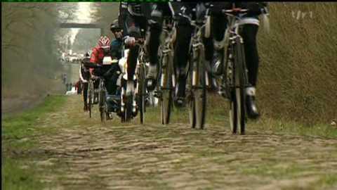 Cyclisme / Paris-Roubaix: gros plan sur la tranchée d'Arenberg