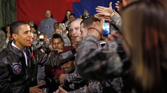 "Les Etats-Unis n'abandonnent pas quand ils ont entrepris quelque chose", a lancé Barack Obama à ses troupes.