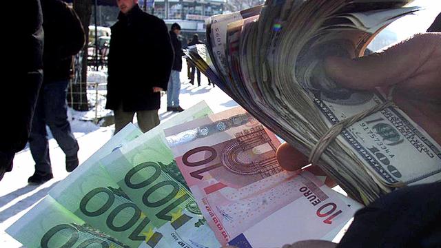 Le plus bas historique de l'euro face au dollar demeure en l'an 2000.