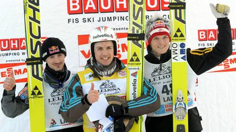 "Simi" signe son treizième podium de la saison.