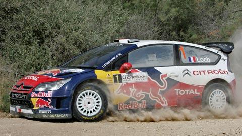 Loeb a 25 points d'avance sur Hirvonen, qui a abandonné, au général.