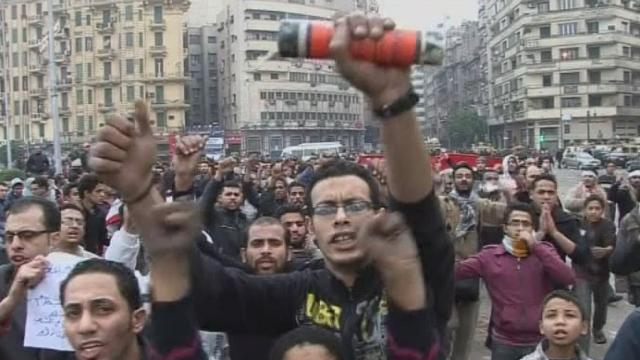 Egypte: le bras de fer entre la rue et le pouvoir