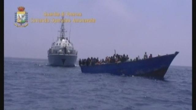 Neuf cents nouveaux migrants à Lampedusa