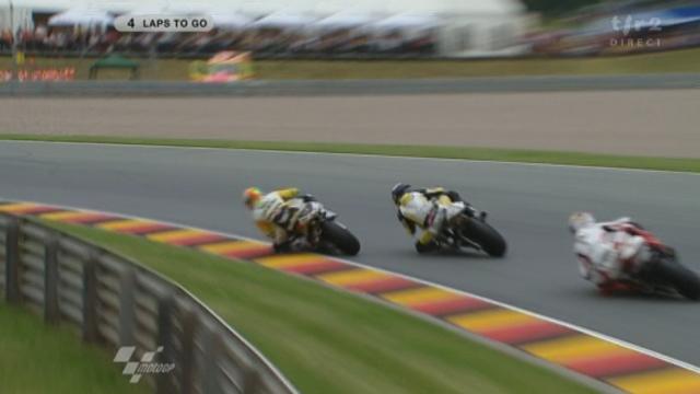 Moto, GP Allemagne/Moto2: Randy Krummenacher très offensif. Lutte fratricide pour la 4e place entre les deux Suisses.