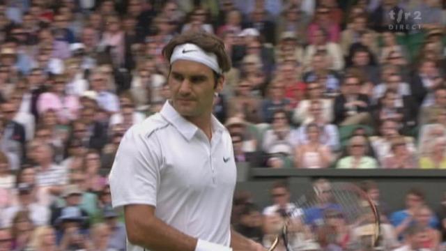 Tennis / Wimbledon / 1er tour / Federer-Kukushkin: Un seul break pour Roger Federer lui permet de prendre l'ascendant dans ce 2e set qu'il remporte logiquement 6-4