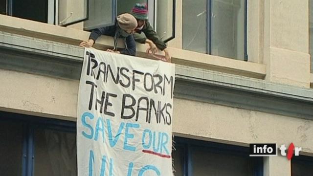Grande-Bretagne: des indignés ont investi des locaux d'UBS dans l'est de Londres