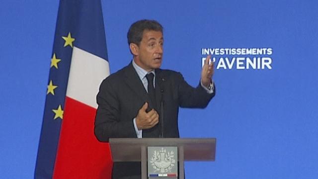 Sarkozy défend l'euro