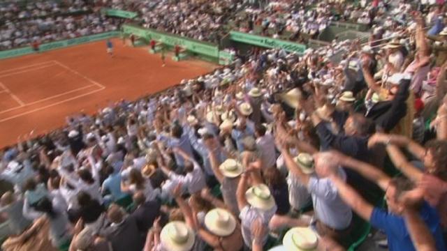 Tennis / Roland Garros (1er tour): Rafael Nadal doit puiser au fond de ses (beaux) moyens pour battre en 5 manches le géant américain John Isner (6-4 6-7 6-7 6 6-2 6-4) 4n h et 1 minute