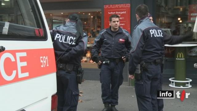 Fusillade à Bienne: un homme a fait irruption dans un McDonald's de la ville peu après 8h00 et a blessé deux employés
