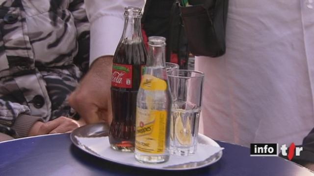 Les cafetiers-restaurateurs de Bâle-ville organisent une importation parallèle de certaines boissons pour profiter d'une baisse de prix de 30%