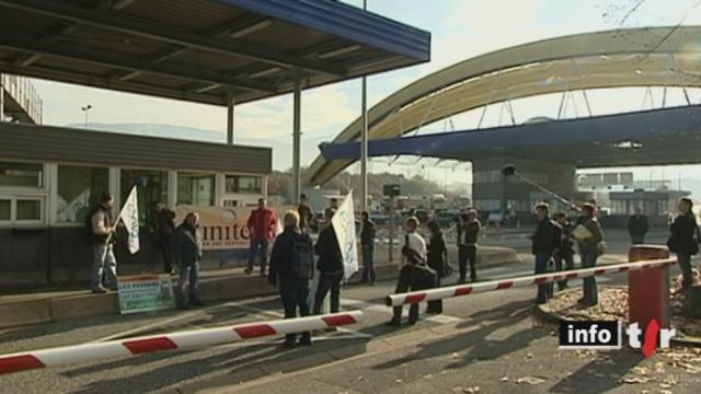 Les producteurs de lait suisse ont manifesté mardi matin avec leurs collègues étrangers pour dénoncer le dumping sur le prix du lait