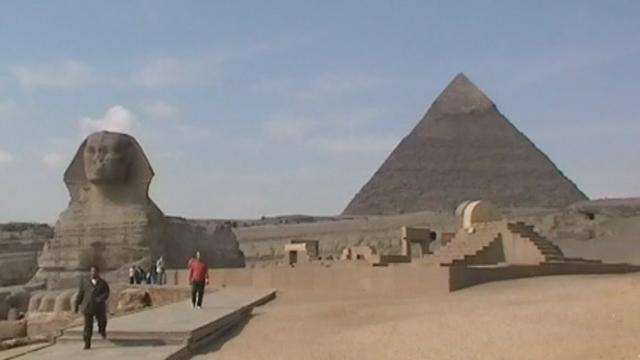 Le site des pyramides est ouvert, mais sans touristes