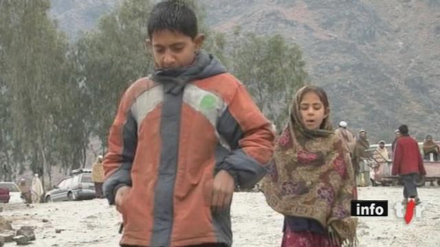 Reportage sur des enfants qui travaillent comme passeurs entre l'Afghanistan et le Pakistan