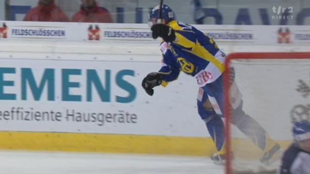 Hockey / Coupe Spengler (1re demi-finale). Davos - Vitkovice. Le 4-2 de Davos tombe dans le but vide à quelques secondes de la fin du match