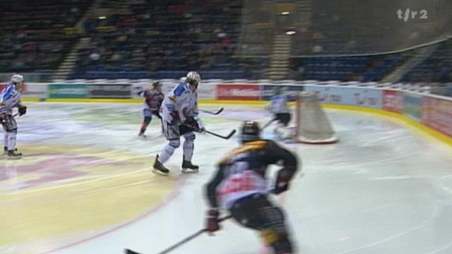 Hockey / LNA (21e j) : Kloten - Fribourg (1-3) + itw (Simon Gamache, attaquant Fribourg Gottéron)
